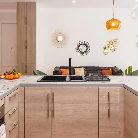 Luxury 3 Bd Aptment With Sea View Apartament