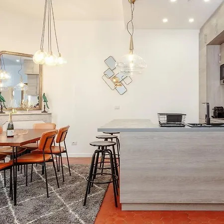 Apartament Luxury 3 Bd Aptment With Sea View